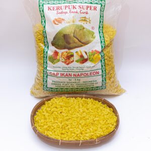 kerupuk napoleon makaroni kuning bantet